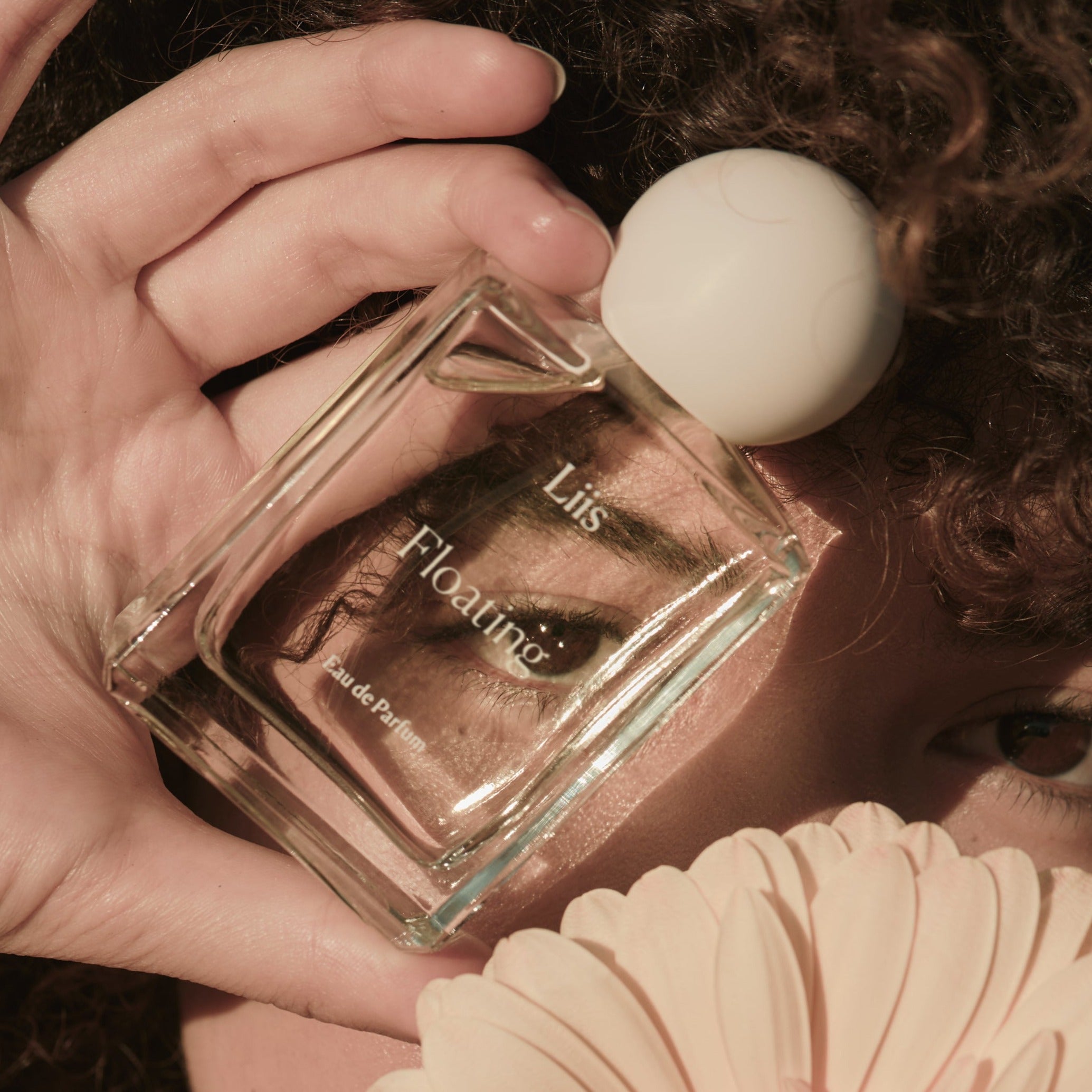 香水(ユニセックス) Liis Floating Floating Liis perfume - a new fragrance for women and men 2022